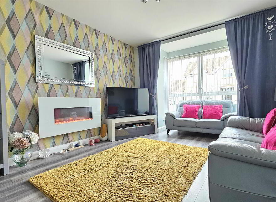 4 Bashford Drive, Carrickfergus, BT38 9TW
