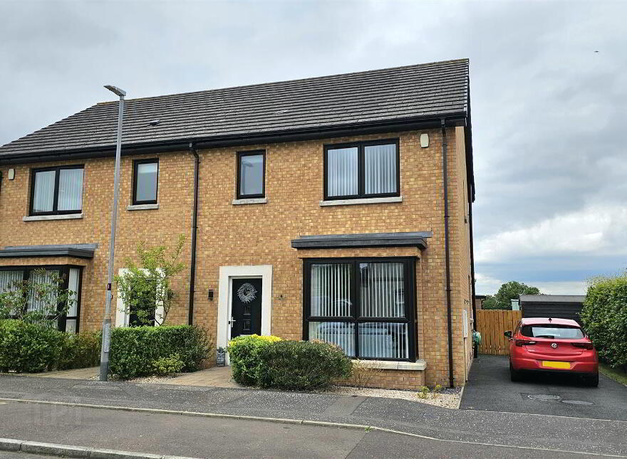4 Bashford Drive, Carrickfergus, BT38 9TW