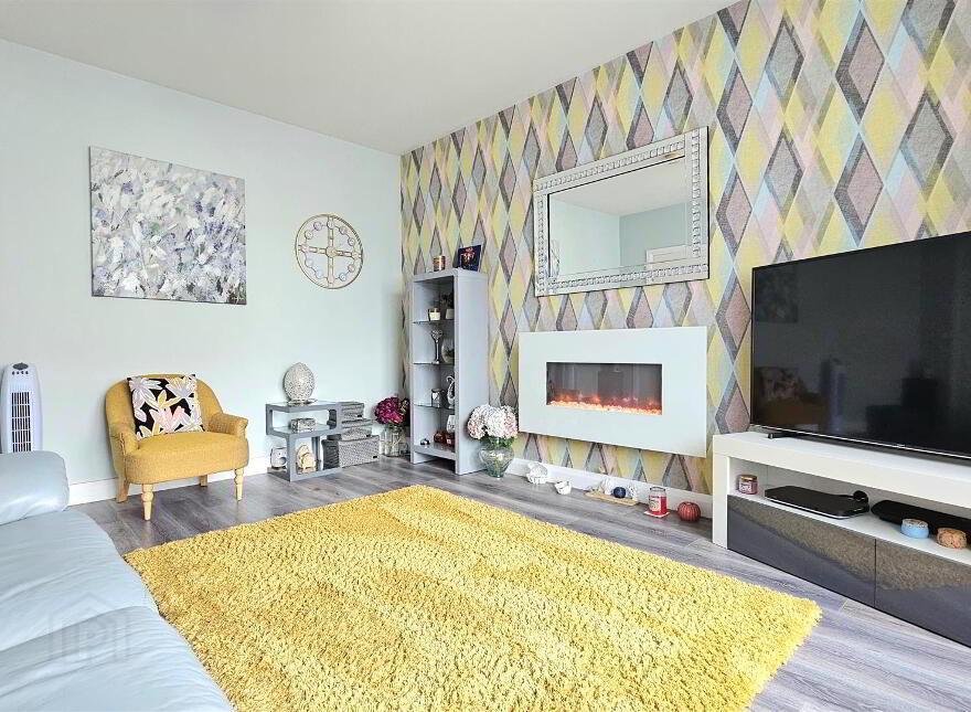 4 Bashford Drive, Carrickfergus, BT38 9TW