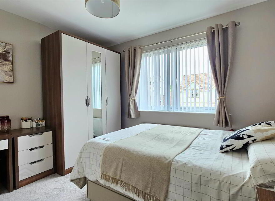 4 Bashford Drive, Carrickfergus, BT38 9TW