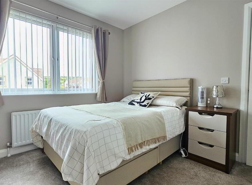4 Bashford Drive, Carrickfergus, BT38 9TW