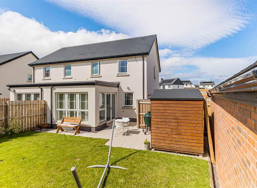 26 Mealough Drive, Carryduff, Belfast, BT8 8SH