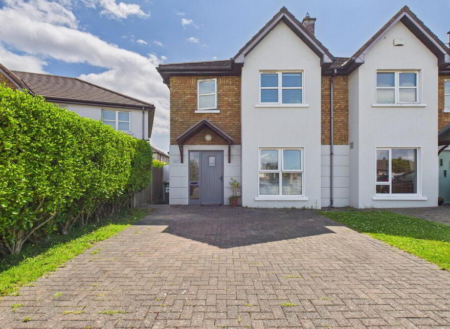 32 Glenside, Ballycarnane Woods, Tramore, X91W0H6 photo