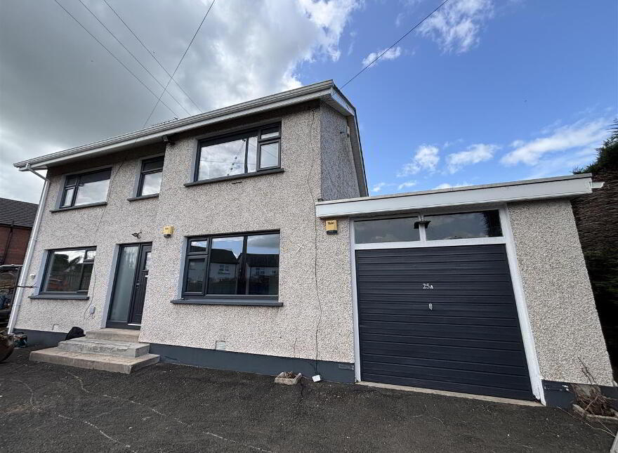 25a Parkmount Crescent, Ballymena, BT43 5HS photo