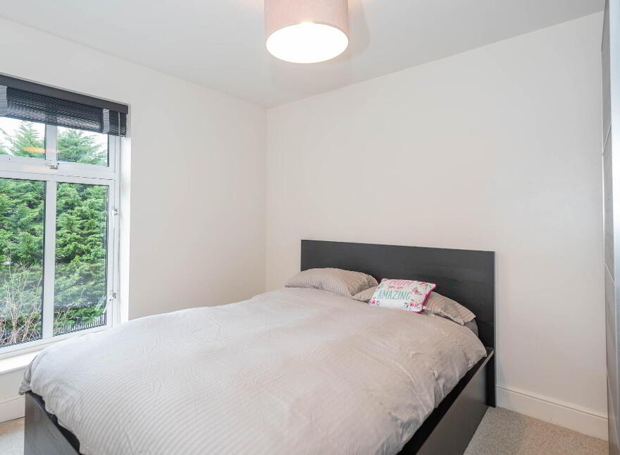 Apt 9, 1 Deramore Park South, Belfast, BT9 5JY