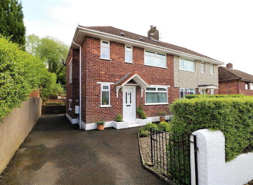 51 Duncoole Park, Belfast, BT14 8JS photo