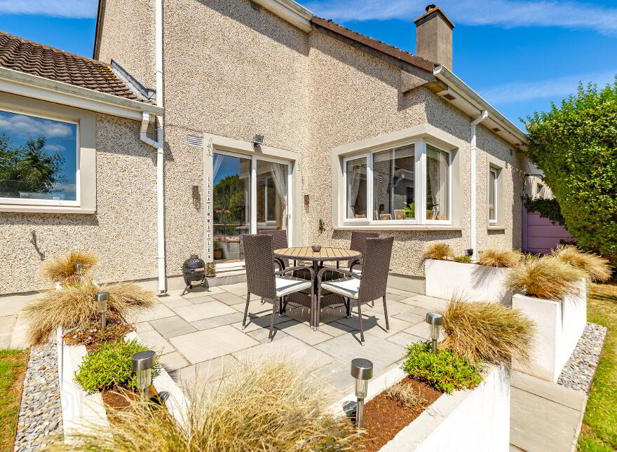 2 Droimeala, Cashel Road, Clonmel, E91X017