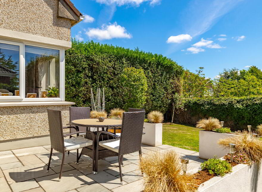 2 Droimeala, Cashel Road, Clonmel, E91X017