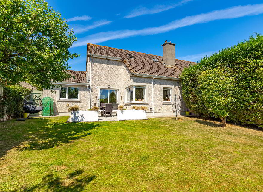 2 Droimeala, Cashel Road, Clonmel, E91X017