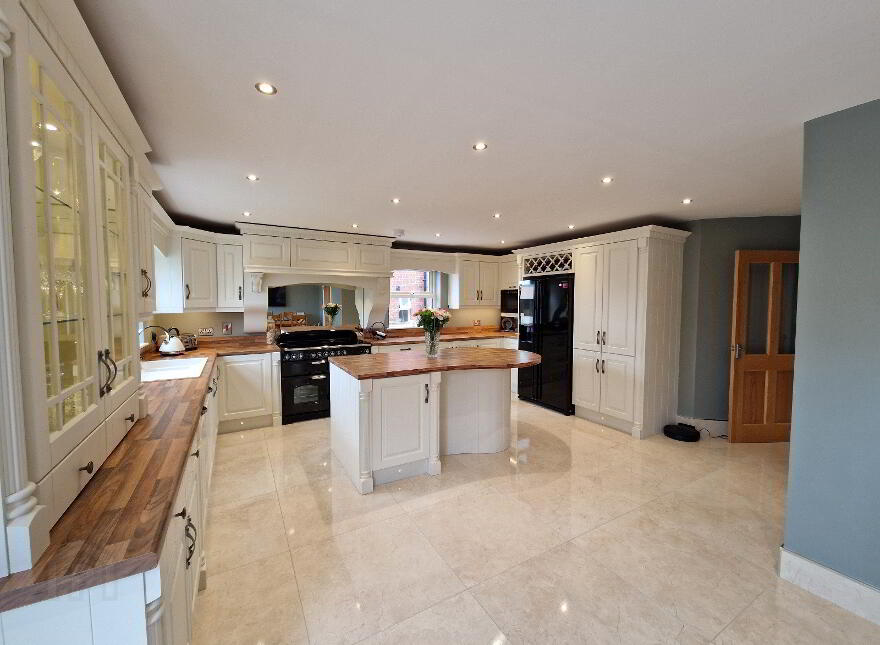 1 Lis Ard Court, Watsons Road, Newry, BT35 8WS