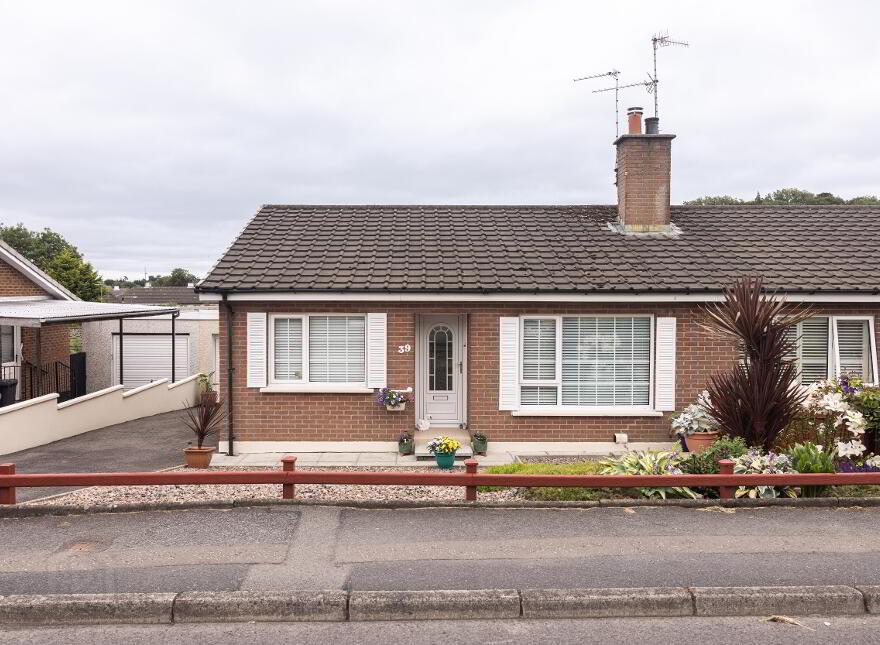 39 Sleepy Valley, Richhill, BT61 9QY photo