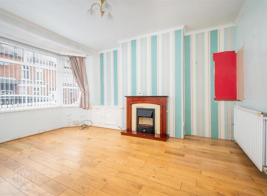 11 Lichfield Avenue, Belfast, BT5 5JQ