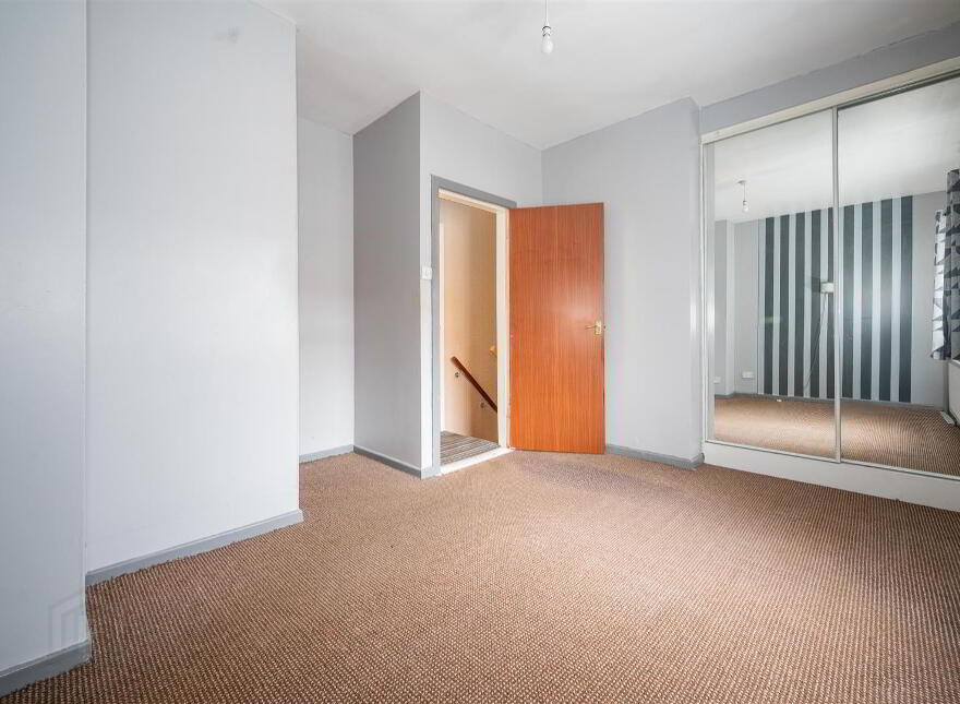 11 Lichfield Avenue, Belfast, BT5 5JQ