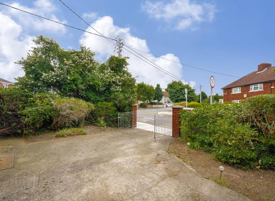 23 Larkfield Grove, Harolds Cross 6w, D6w X318, Dublin