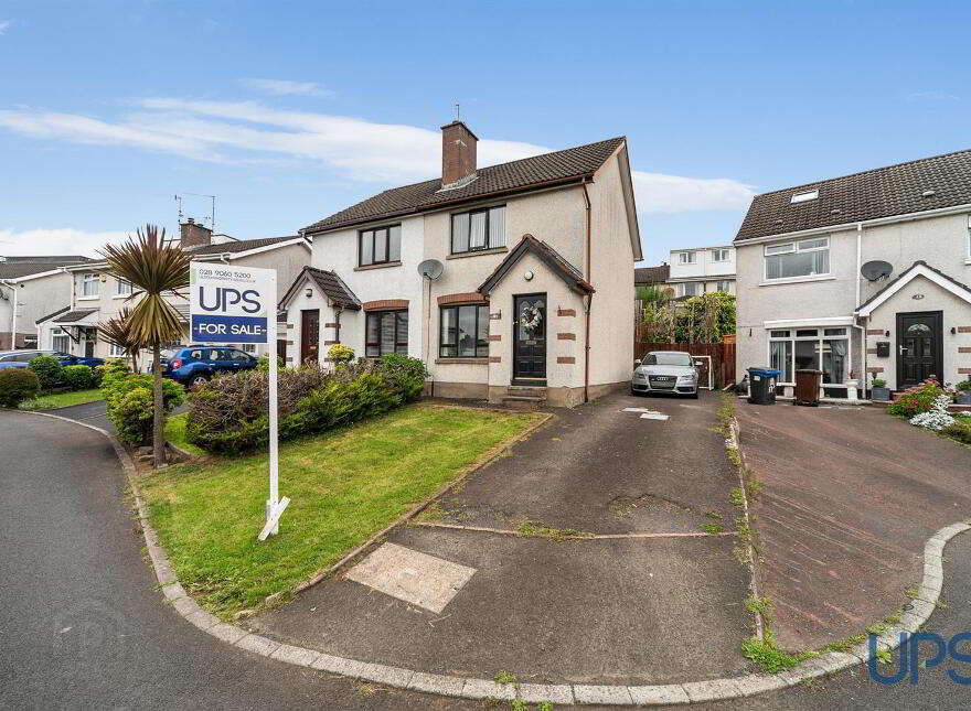 14 Lagmore Meadows, Belfast, BT17 0TH photo