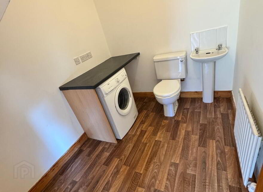 25 Balmoral Square, Bangor, BT19 7XL