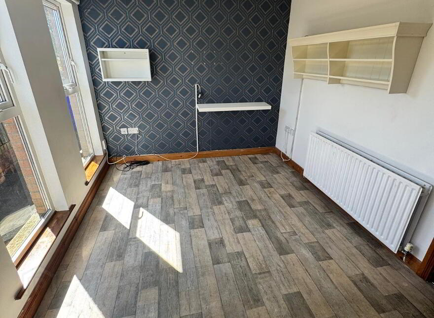 25 Balmoral Square, Bangor, BT19 7XL