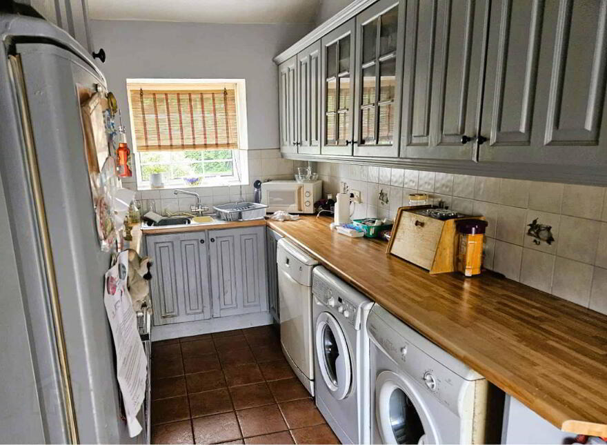 Detached Two Storey Dwelling, Castlefinn
