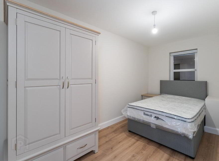 101 College Court Central, Belfast, BT1 6BF