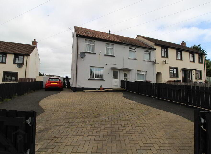 34 Queens Park, Newtownabbey, Newtownabbey, BT36 5HS photo