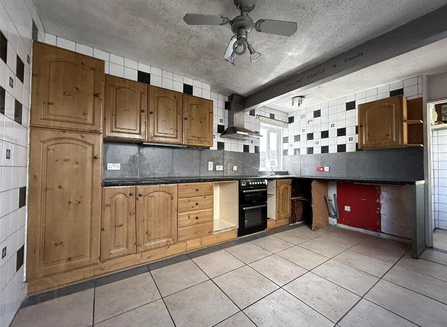 13 Marian Park, Ballykinler, Downpatrick, BT30 8DJ