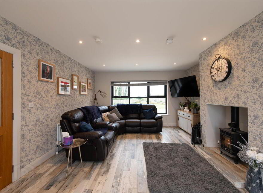 3 Mullaghdrin Road East, Dromore, Dromara, BT25 2AQ