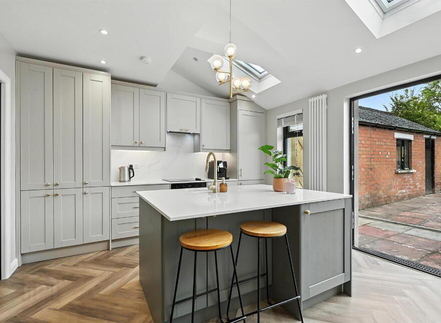 85 Priory Park, Belfast, BT10 0AG