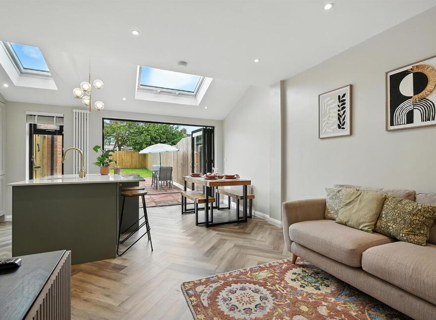 85 Priory Park, Belfast, BT10 0AG