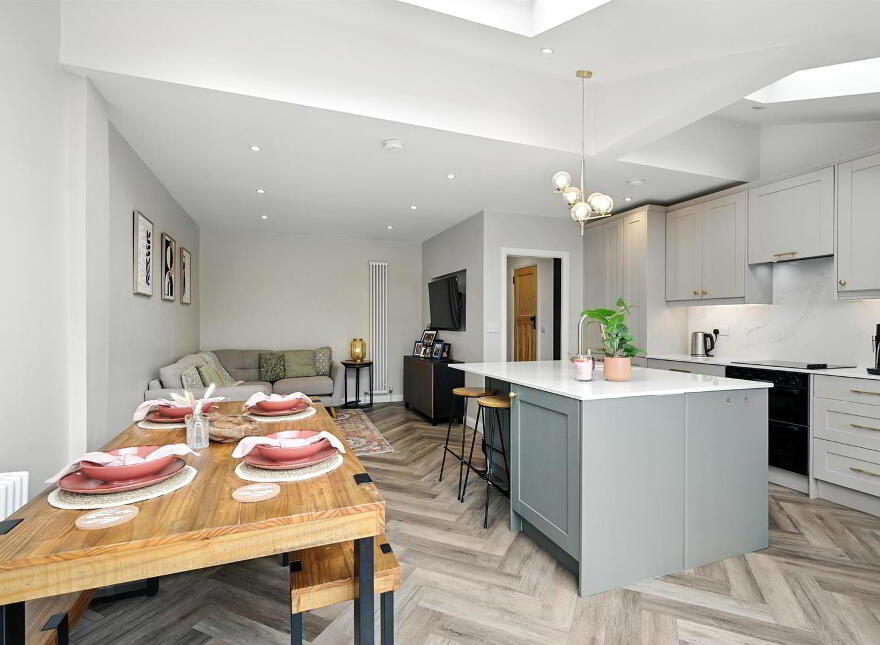 85 Priory Park, Belfast, BT10 0AG