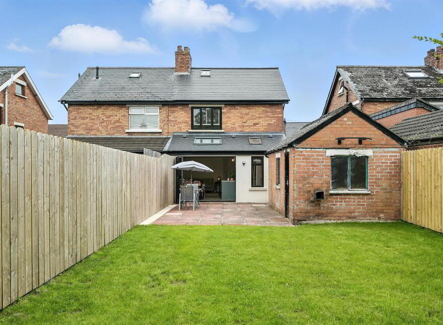 85 Priory Park, Belfast, BT10 0AG