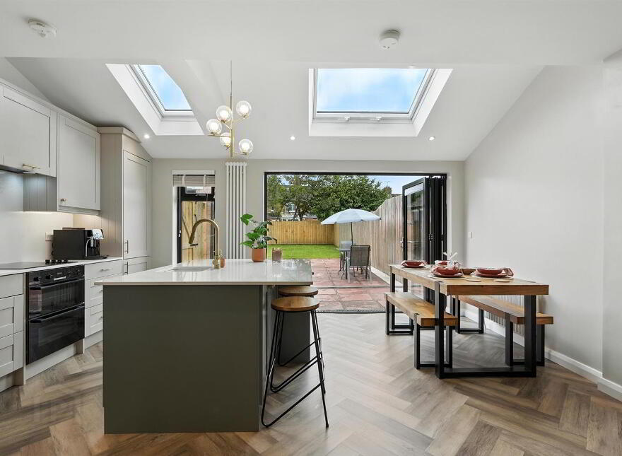 85 Priory Park, Belfast, BT10 0AG