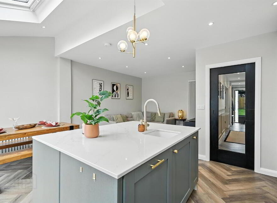 85 Priory Park, Belfast, BT10 0AG