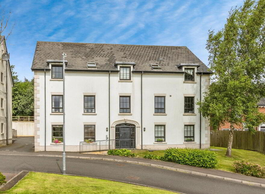 66 Sir Richard Wallace Walk, Lisburn, BT28 3RW photo