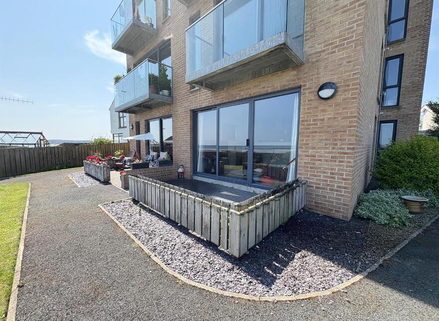 Apartment 1 5 Island Park, Carrickfergus, BT38 8TW