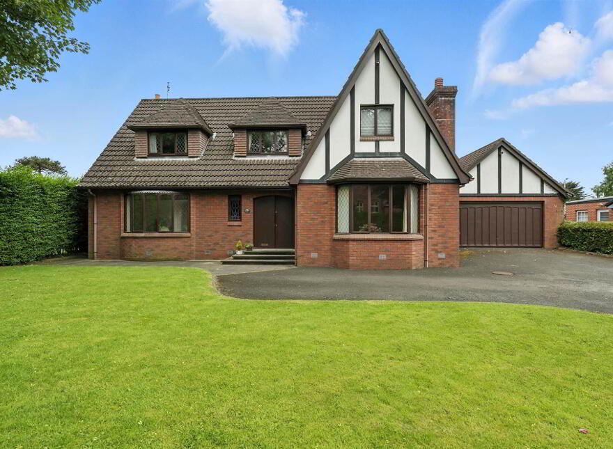 550a Upper Newtownards Road, Ballyhackamore, Belfast, BT4 3HE photo