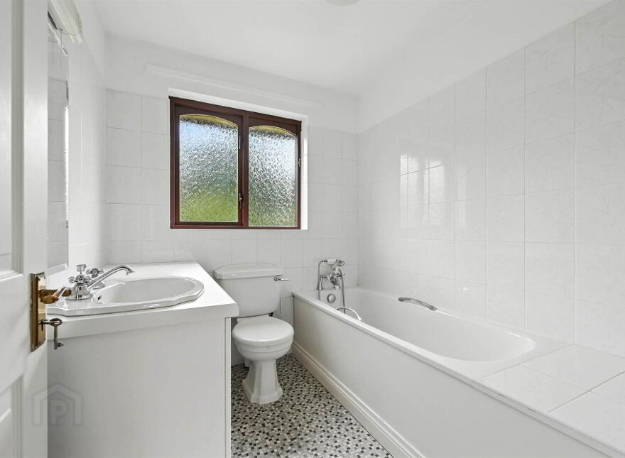 550a Upper Newtownards Road, Ballyhackamore, Belfast, BT4 3HE