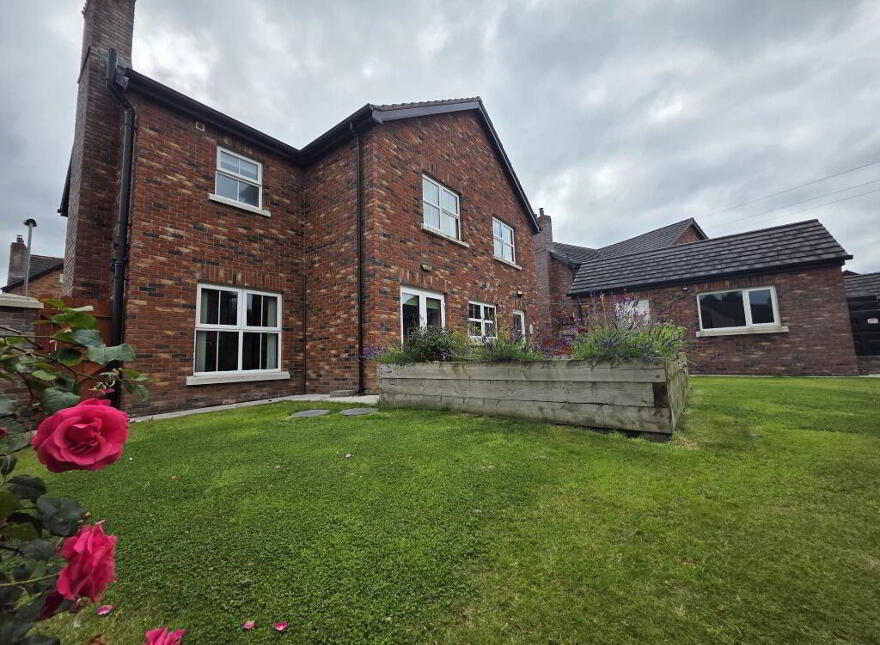 16 Cherryhill, Waringstown, BT66 7UG