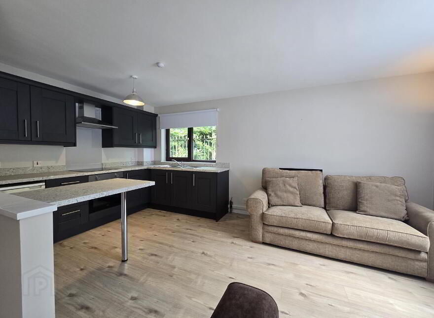 1 Ravenhill Reach, Belfast, BT6 8RA