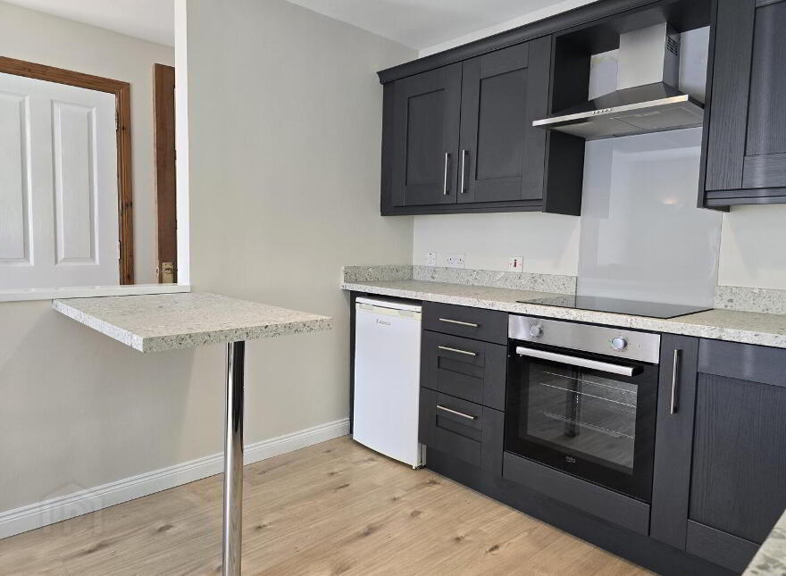 1 Ravenhill Reach, Belfast, BT6 8RA