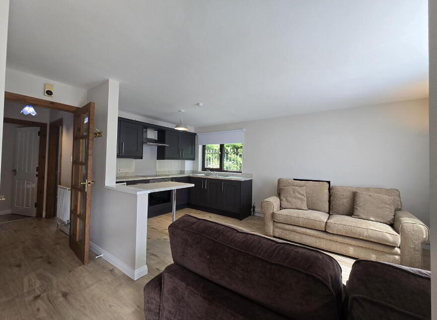 1 Ravenhill Reach, Belfast, BT6 8RA