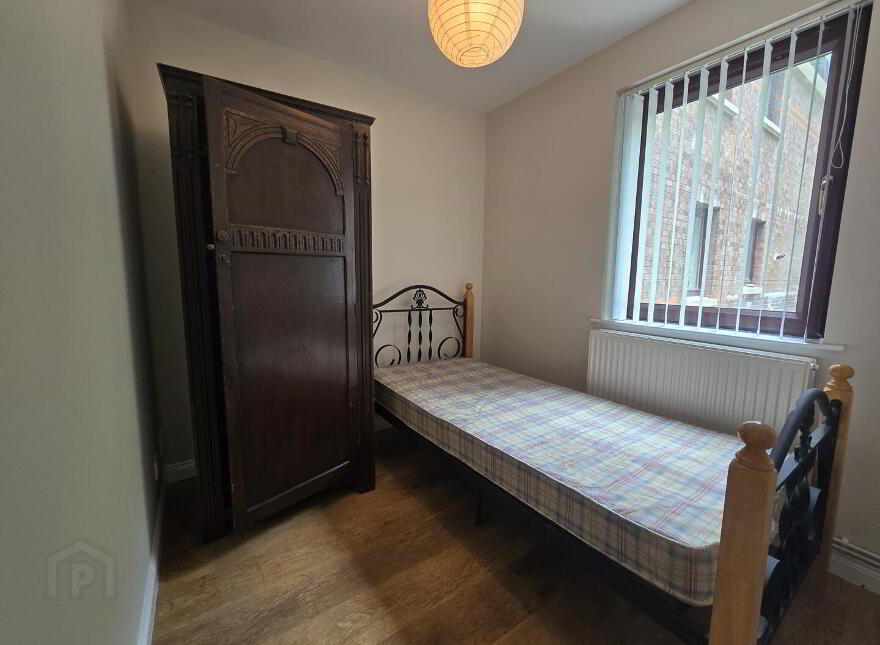 1 Ravenhill Reach, Belfast, BT6 8RA