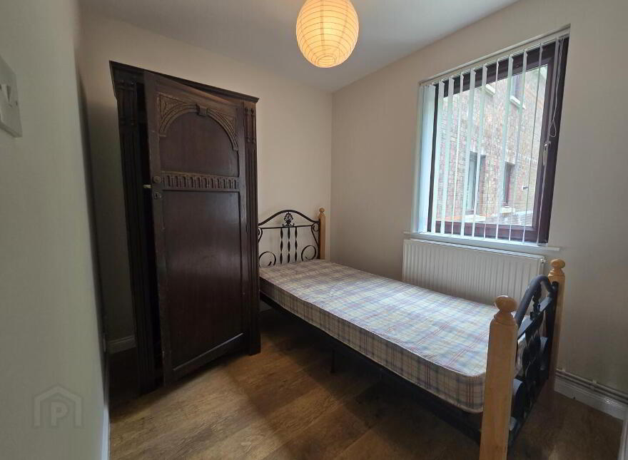 1 Ravenhill Reach, Belfast, BT6 8RA