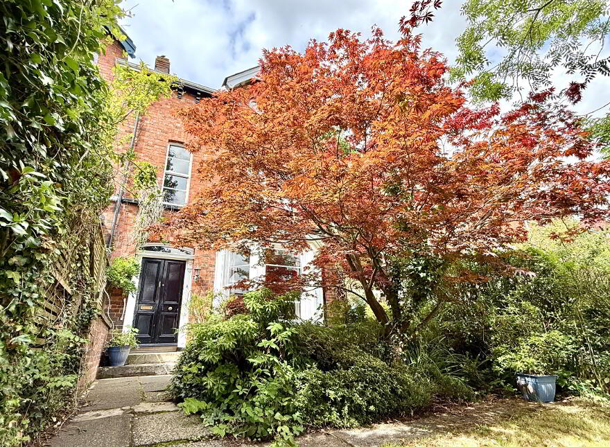 10 Deburgh Terrace, Derry, BT48 7LQ