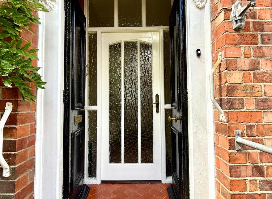 10 Deburgh Terrace, Derry, BT48 7LQ