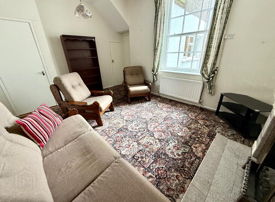 10 Deburgh Terrace, Derry, BT48 7LQ