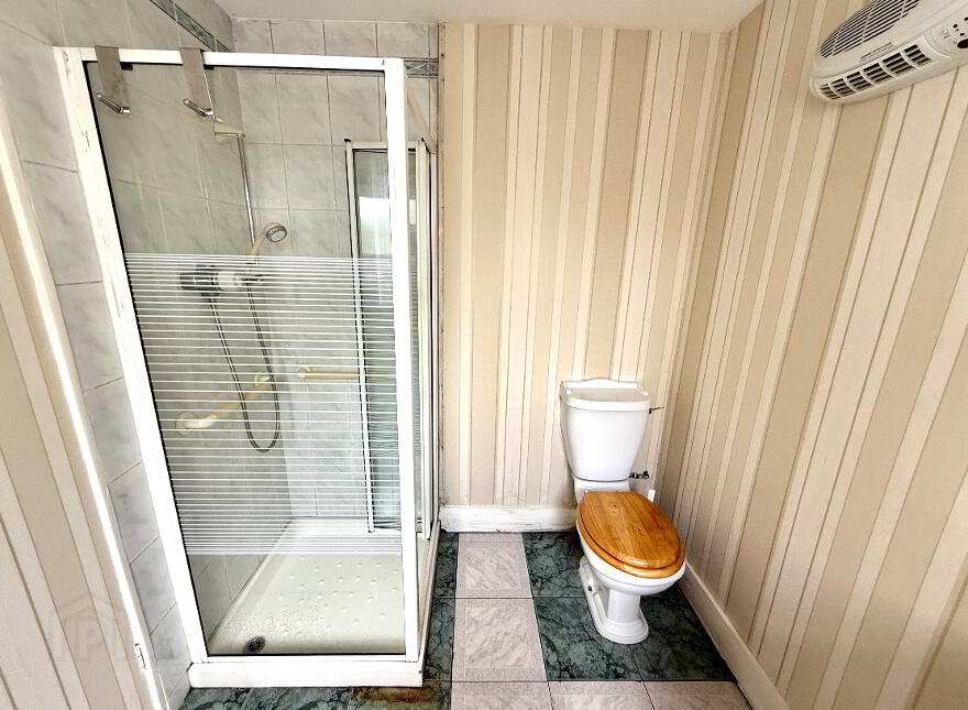 10 Deburgh Terrace, Derry, BT48 7LQ