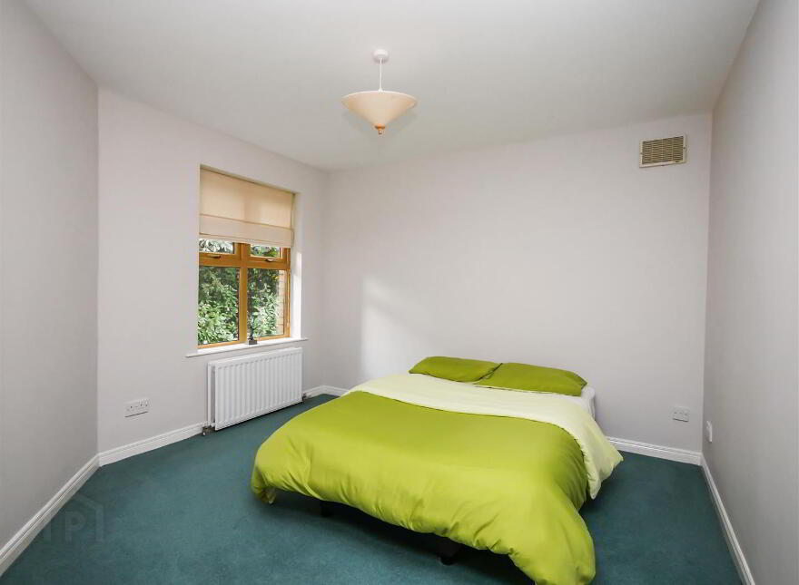10 Forest Grove, Newtownbreda, Belfast, BT8 6AR