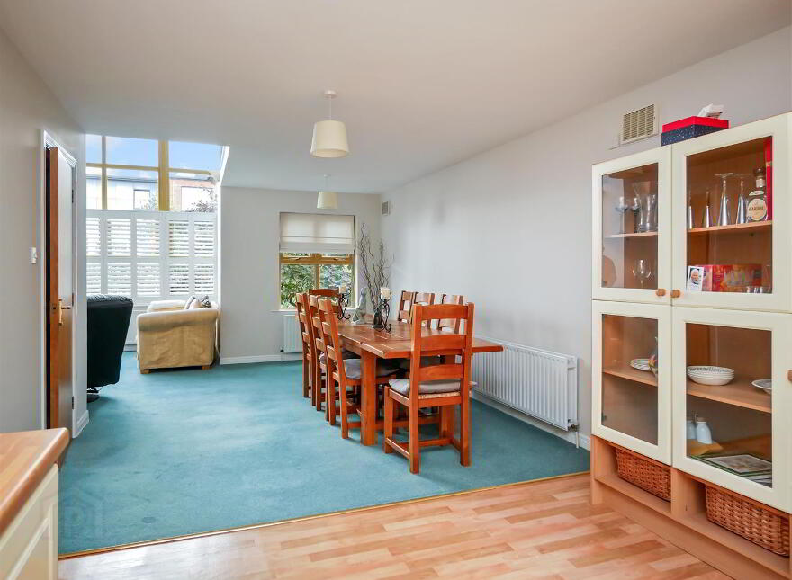 10 Forest Grove, Newtownbreda, Belfast, BT8 6AR