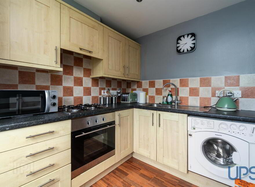 Apt 6, 15 St. Annes Road, Blacks Road, Belfast, BT10 0PQ