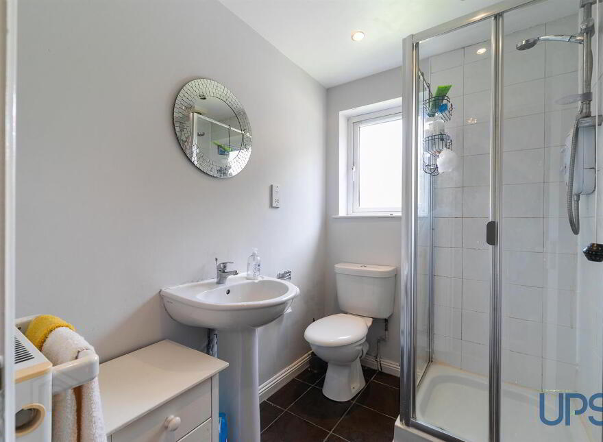 Apt 6, 15 St. Annes Road, Blacks Road, Belfast, BT10 0PQ
